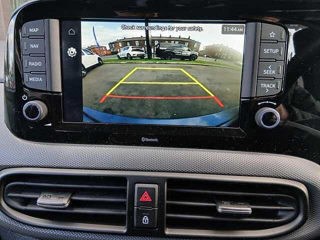 Hyundai i10 1.2 Advance Euro 6 (s/s) 5dr