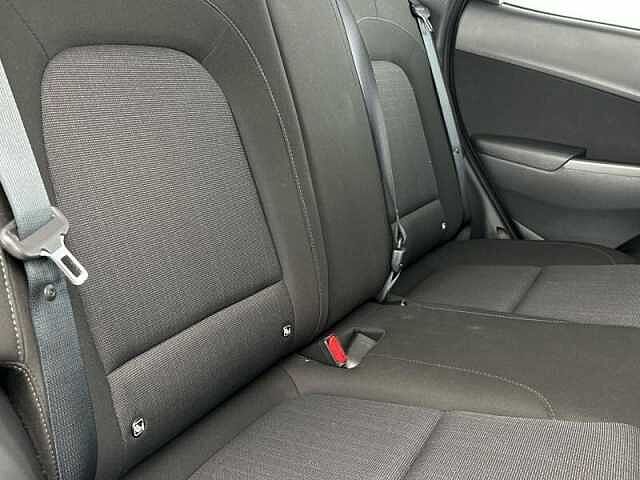 Hyundai KONA 1.6 h-GDi SE Connect DCT Euro 6 (s/s) 5dr Black