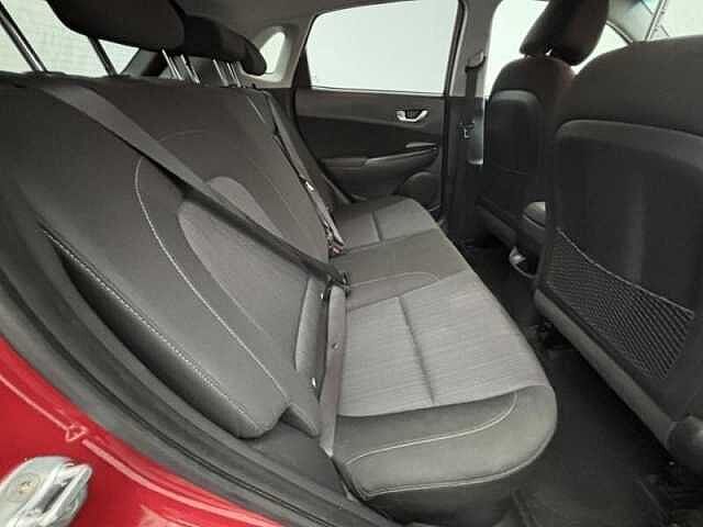 Hyundai KONA 1.6 h-GDi Premium DCT Euro 6 (s/s) 5dr Red