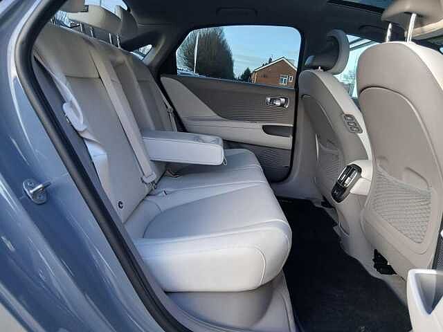 Hyundai IONIQ 6 77.4kWh Ultimate Auto AWD 4dr Transmission Blue
