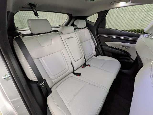 Hyundai TUCSON 1.6 h T-GDi Ultimate Auto Euro 6 (s/s) 5dr Shimmering Silver