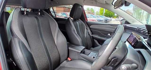 Peugeot 308 1.2 PureTech Allure Premium EAT Euro 6 (s/s) 5dr Red