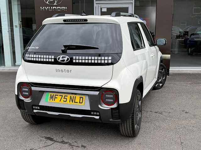 Hyundai INSTER Long Range 49kWh Cross Auto 5dr