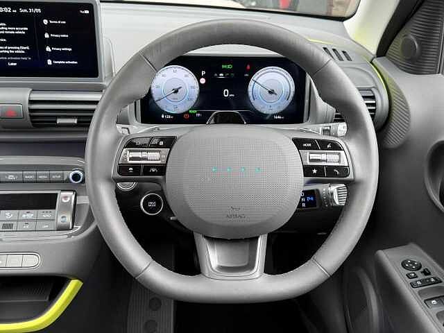 Hyundai INSTER Long Range 49kWh Cross Auto 5dr